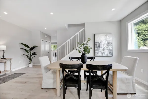 $1,405,880 | 4210 336th Avenue Northeast, Carnation, WA 98014