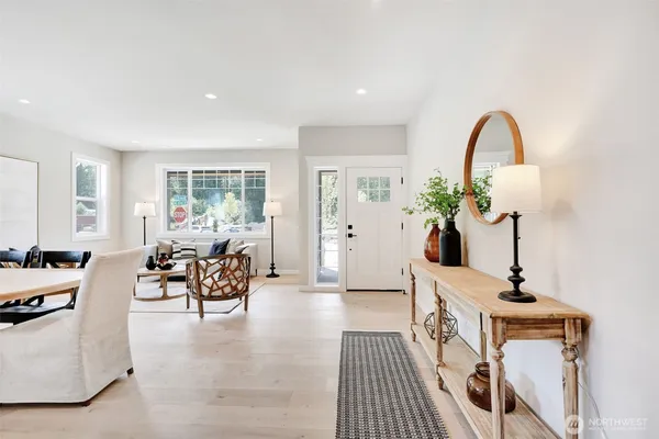 $1,405,880 | 4210 336th Avenue Northeast, Carnation, WA 98014