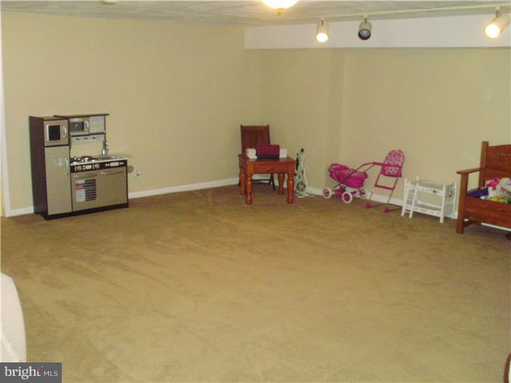 5104 Windward Lane Bensalem, PA 19020 - Photo 20 of 23 Gallery Image 20