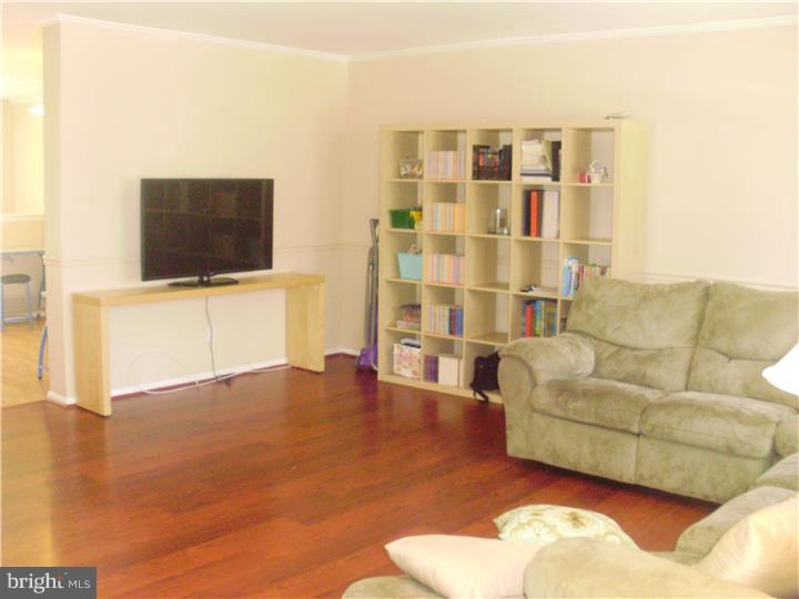 5104 Windward Lane Bensalem, PA 19020 - Photo 4 of 23 Gallery Image 4