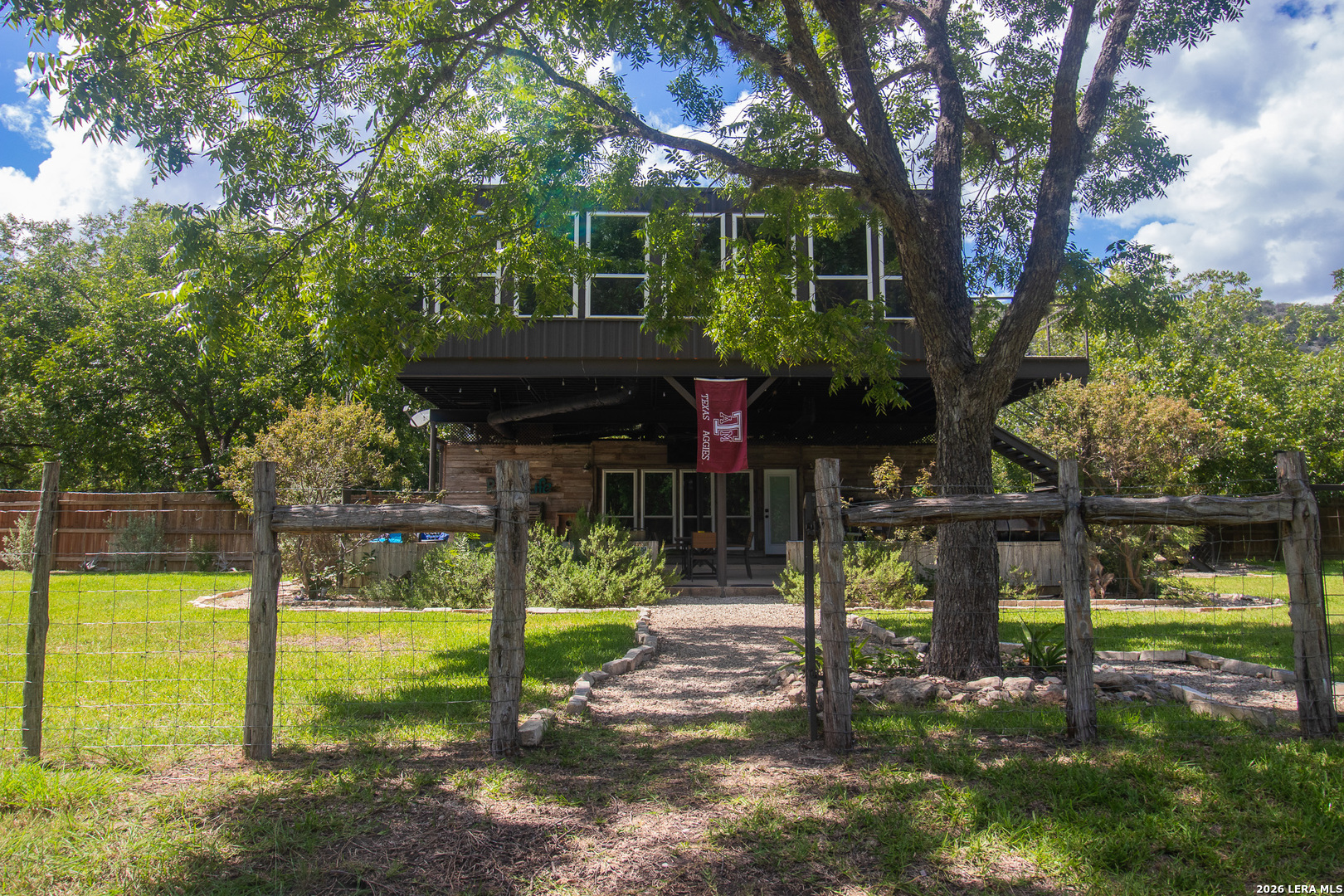 6550 Highway 83 Rio Frio, TX 78879 - Photo 6 of 35