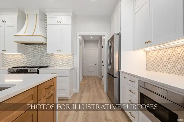 $809,900 | 1239 Echoes Circle, South Bend, IN 46617