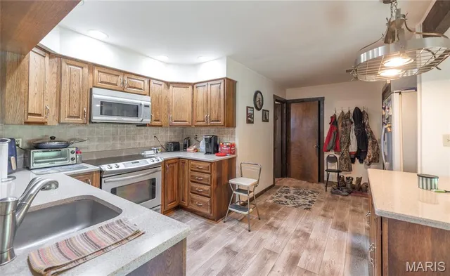 $350,000 | 388 Spankey Road, Eldred, IL 62027