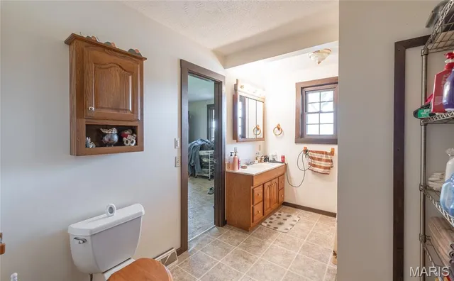 $350,000 | 388 Spankey Road, Eldred, IL 62027