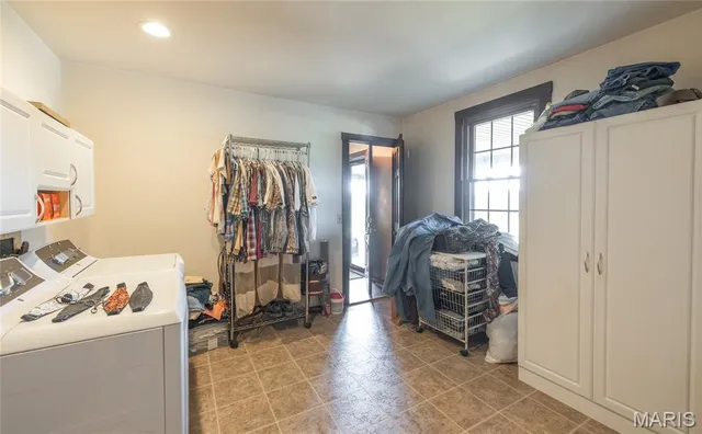 $350,000 | 388 Spankey Road, Eldred, IL 62027