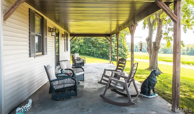 $350,000 | 388 Spankey Road, Eldred, IL 62027