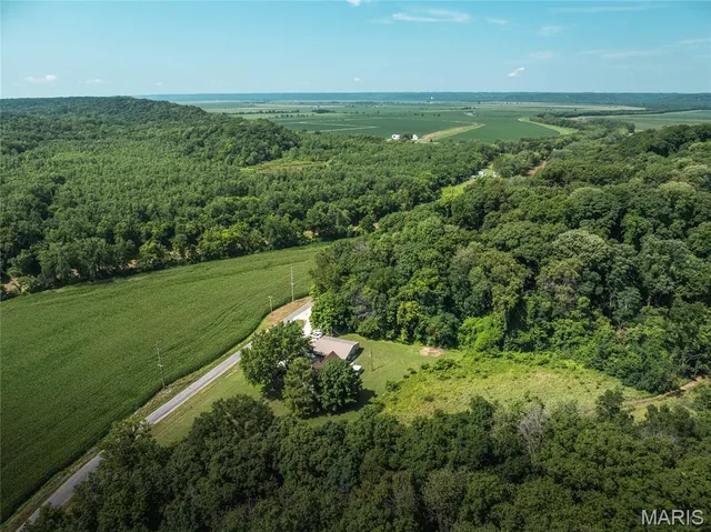 $350,000 | 388 Spankey Road, Eldred, IL 62027