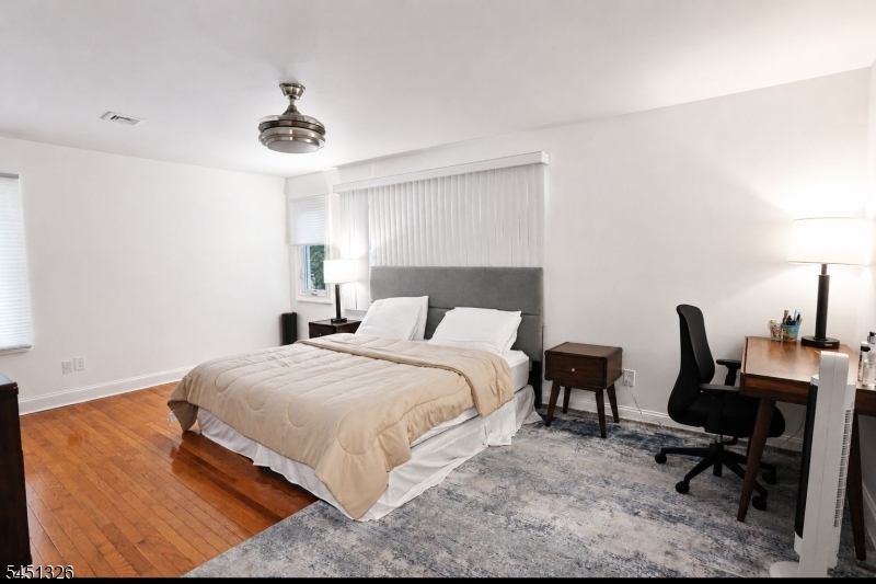 26 Benjamin Drive Springfield, NJ 07081 - Photo 17 of 27 Gallery Image 17