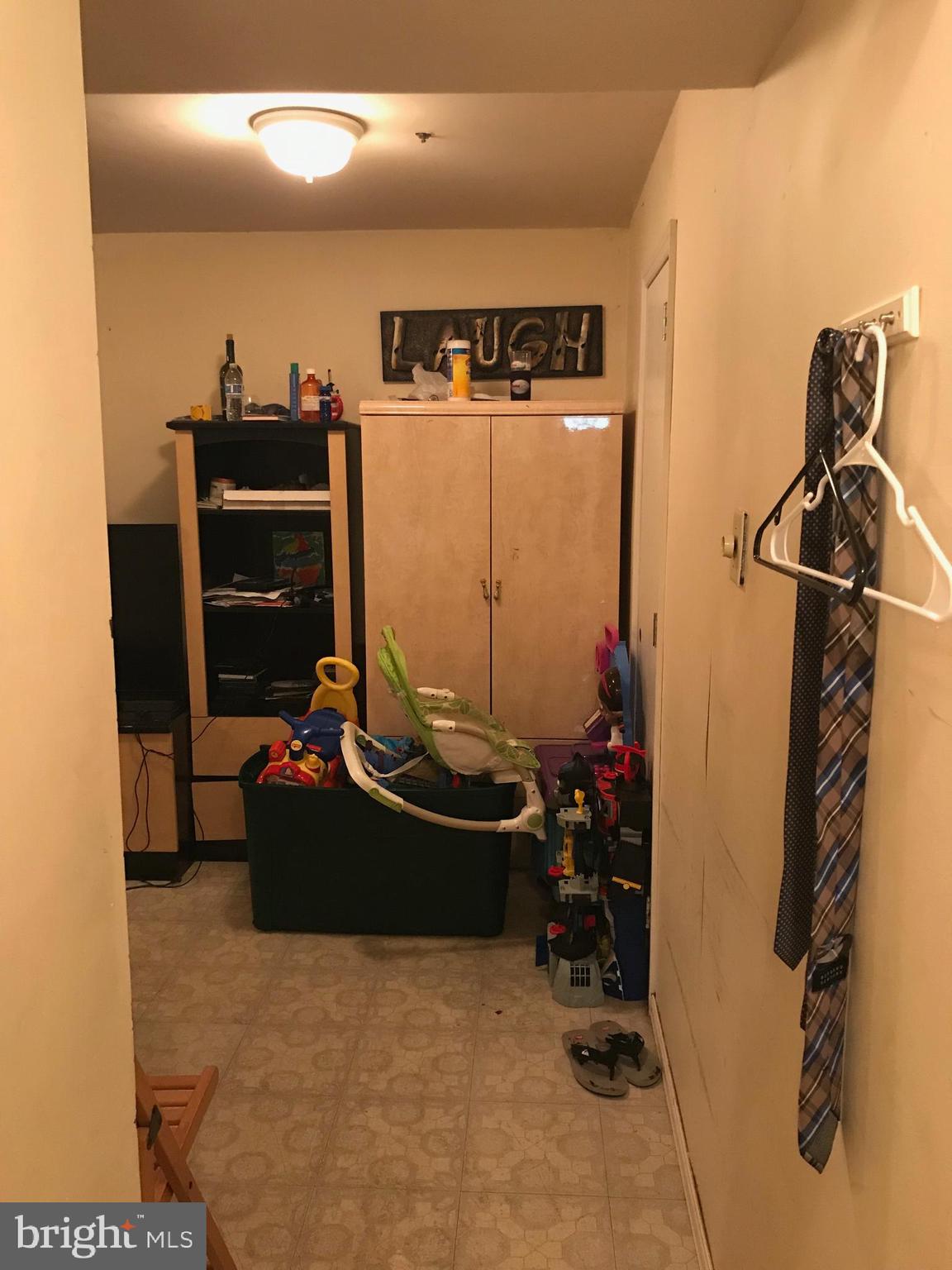 8501 Ritchboro Road District Heights, MD 20747 - Photo 11 of 17 a room with musical instruments