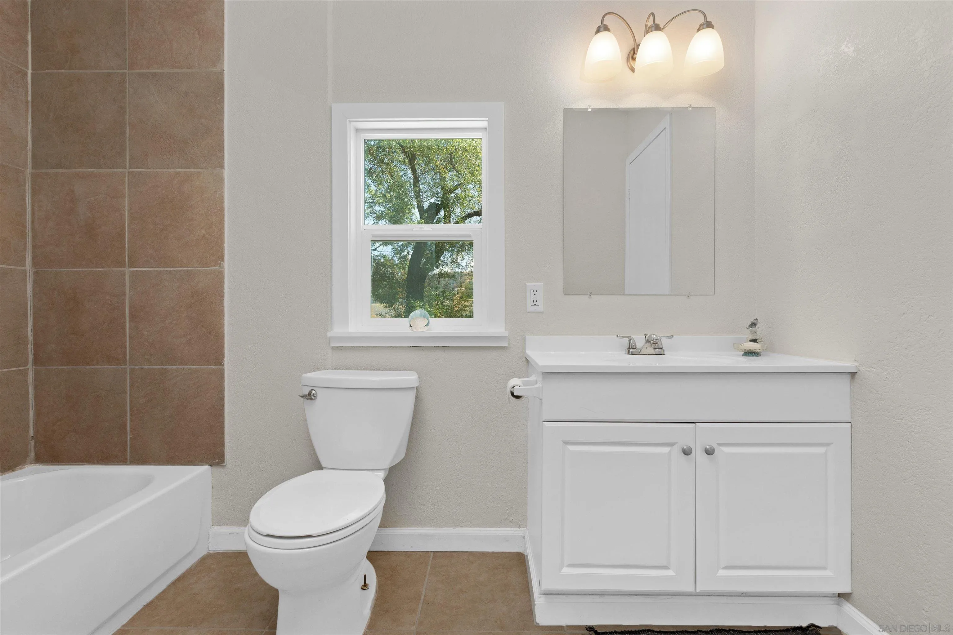 2030 Black Canyon Road, Unit 26 Ramona, CA 92065 - Photo 35 of 37