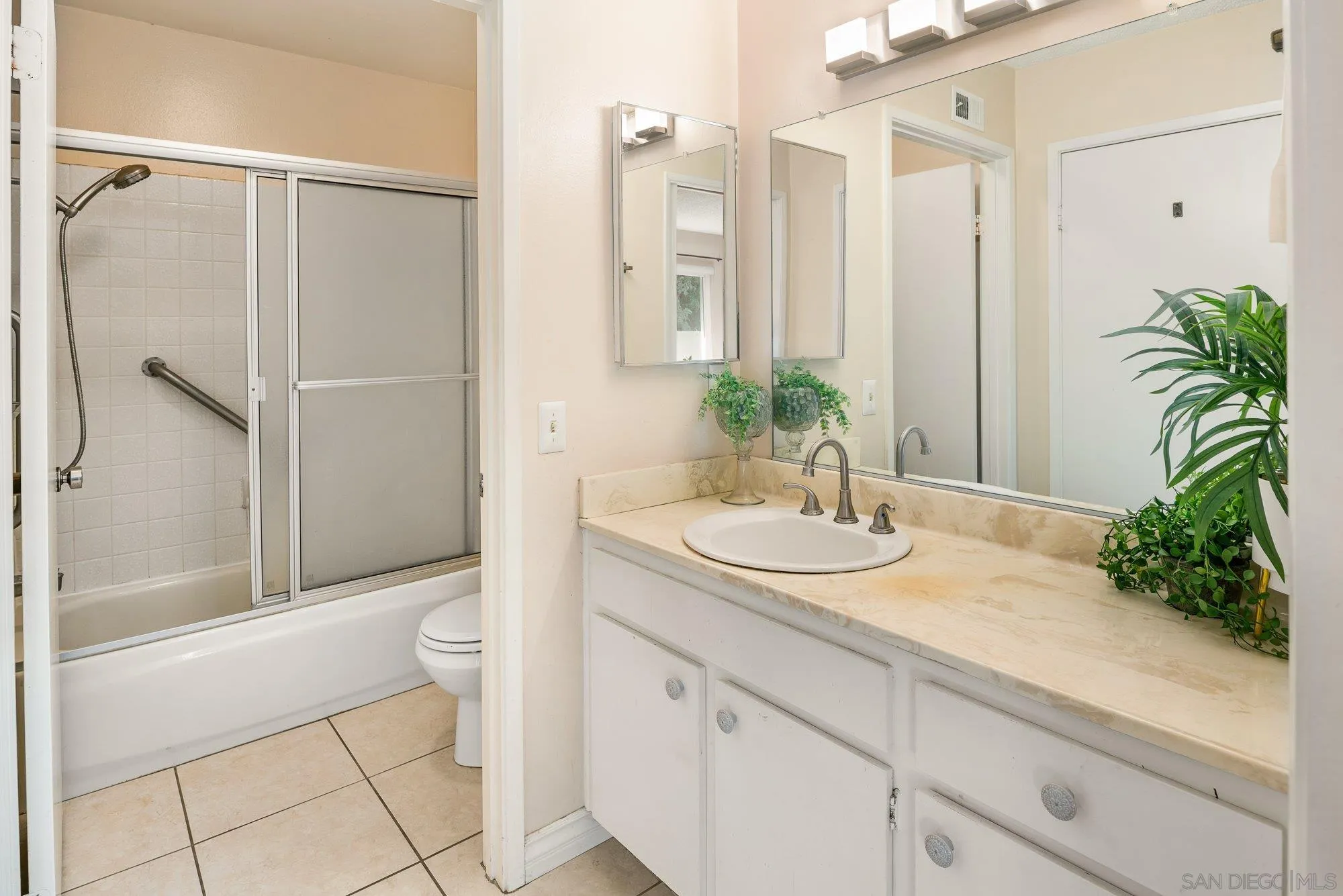 9015 Fanita Rancho Road Santee, CA 92071 - Photo 19 of 29 Gallery Image 19