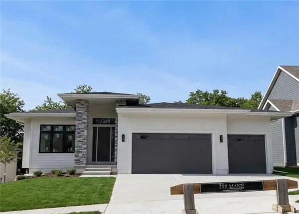$859,950 | 22415 West 89th Terrace, Lenexa, KS 66227