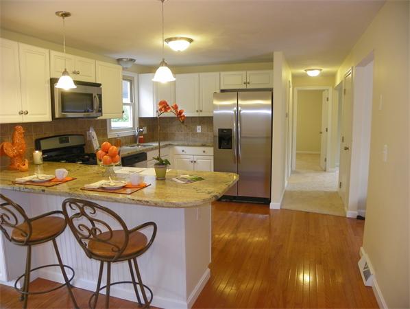 50 Edward Road Townsend, MA 01469 - Photo 3 of 28