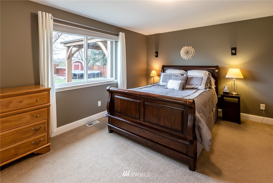 8596 Benson Road Lynden, WA 98264 - Photo 13 of 25