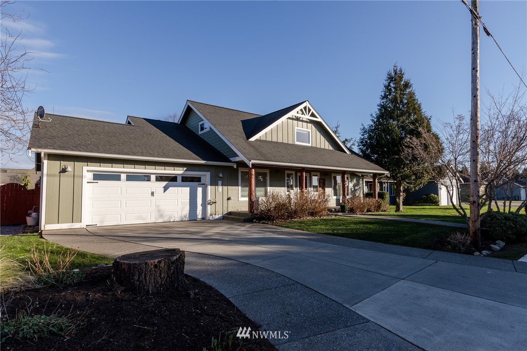 8596 Benson Road Lynden, WA 98264 - Photo 3 of 25