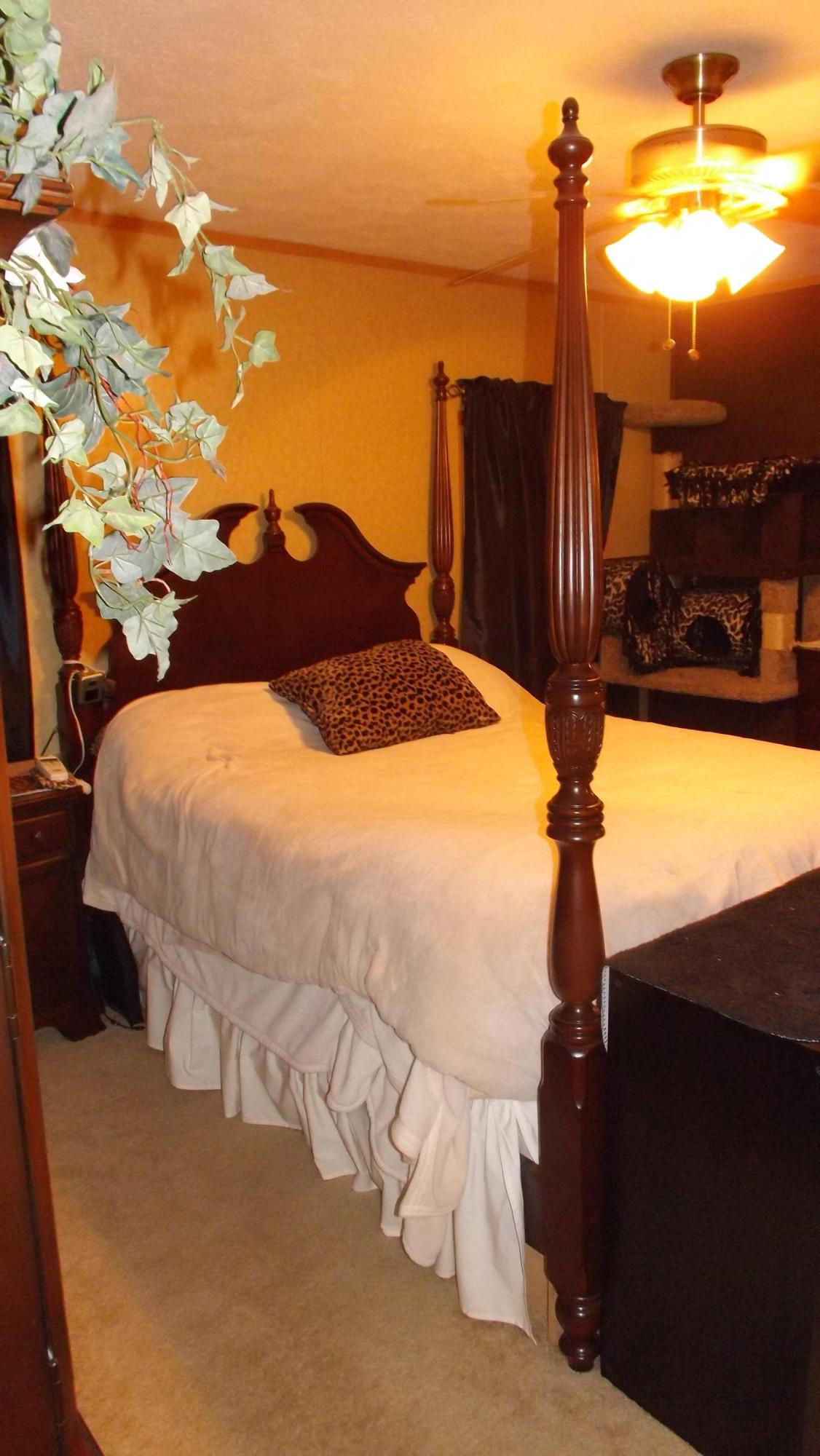 7530 Grimes Road Loudon, TN 37774 - Photo 20 of 25 Master Bedroom