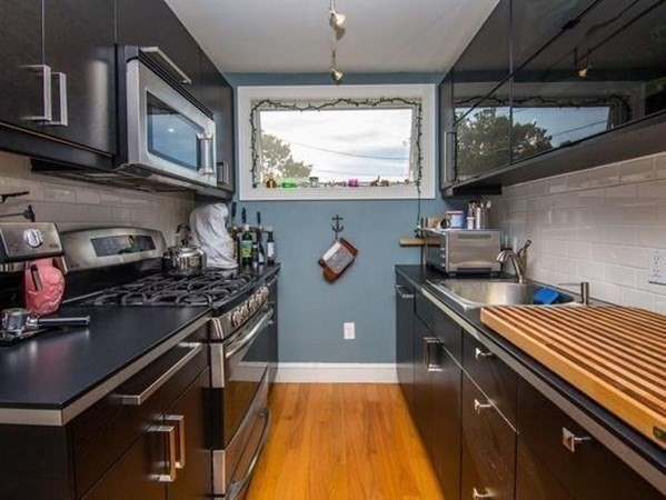20 Castle Road Nahant, MA 01908 - Photo 9 of 19 Gallery Image 9