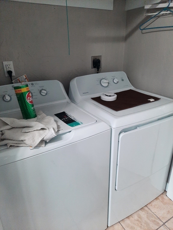 633 Wareham Road, Unit 1 Plymouth, MA 02360 - Photo 11 of 12 a utility room with dryer and washer