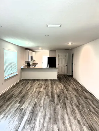 $2,645 | 133 Staggerbush Street, Freeport, FL 32439