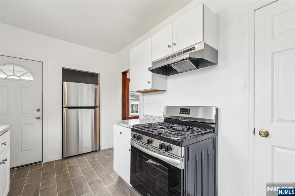 272 Clay Street, Unit 2 Hackensack, NJ 07601 - Photo 10 of 27