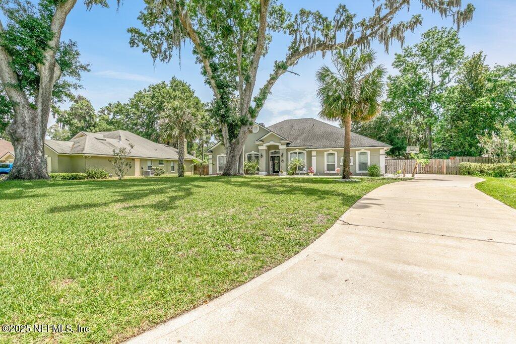 2918 Grande Oaks Way Fleming Island, FL 32003 - Photo 32 of 82 Large Driveway