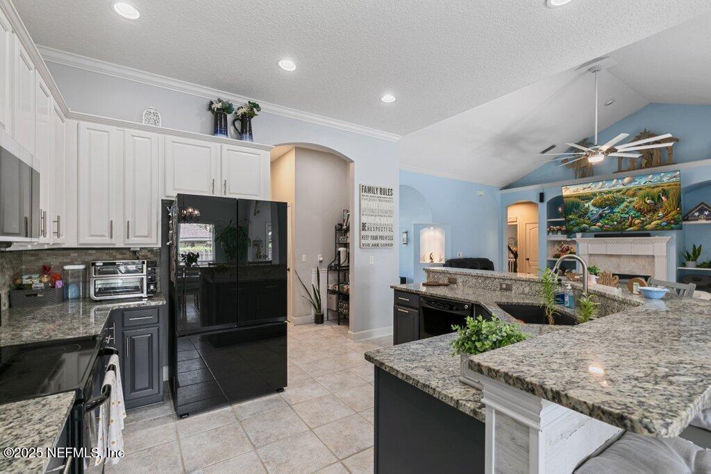 2918 Grande Oaks Way Fleming Island, FL 32003 - Photo 56 of 82 Kitchen