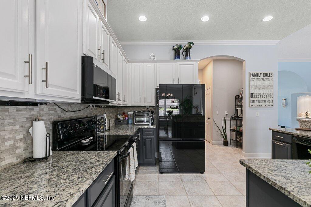 2918 Grande Oaks Way Fleming Island, FL 32003 - Photo 8 of 82 Kitchen
