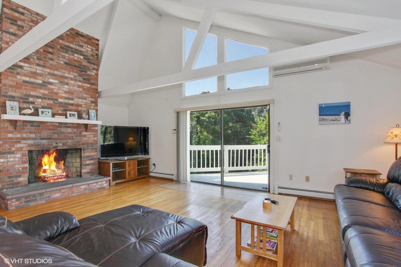29 Heathberry Road Dennis, MA 02638 - Photo 2 of 15 Additional Photo