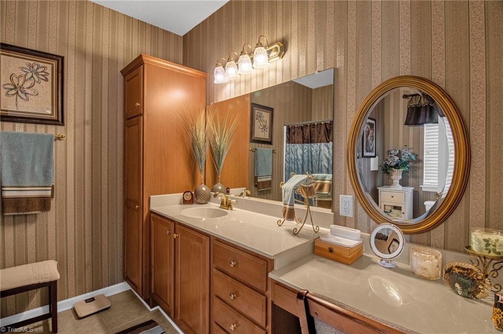 157 Calvin Street High Point, NC 27262 - Photo 18 of 25