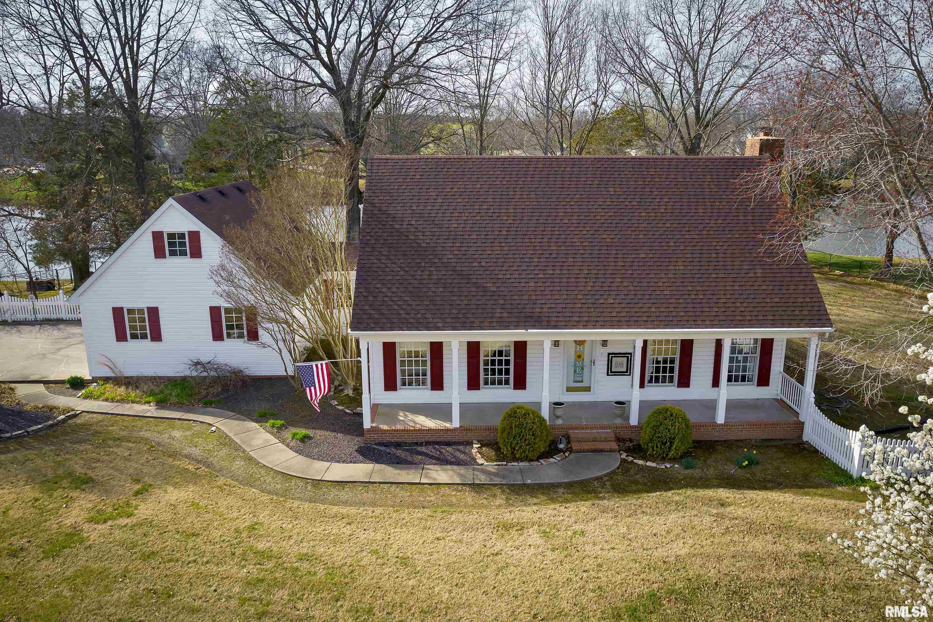 12040 Deer Run Road Marion, IL 62959 - Photo 1 of 36 Gallery Image 1