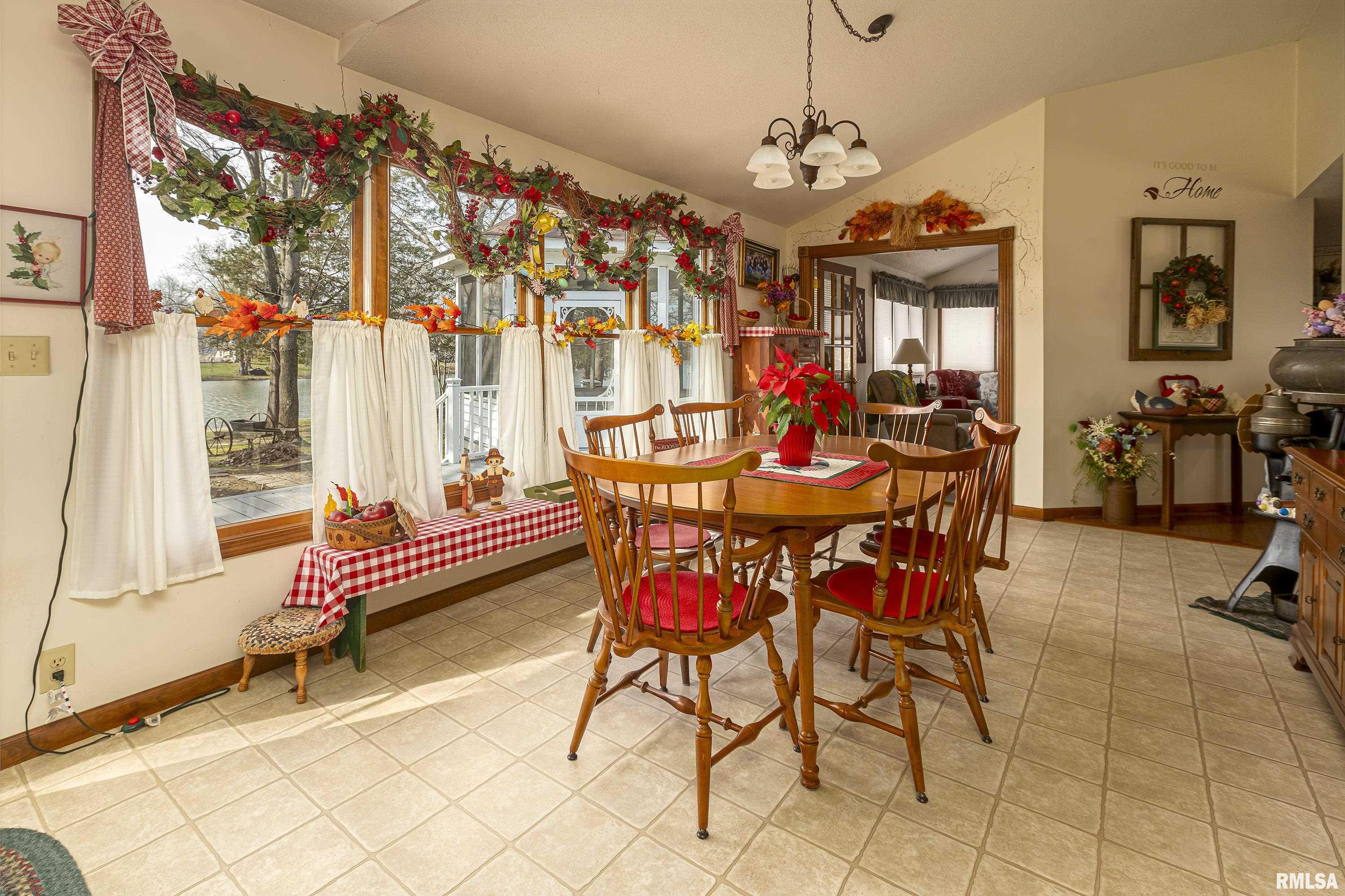12040 Deer Run Road Marion, IL 62959 - Photo 11 of 36 Gallery Image 11