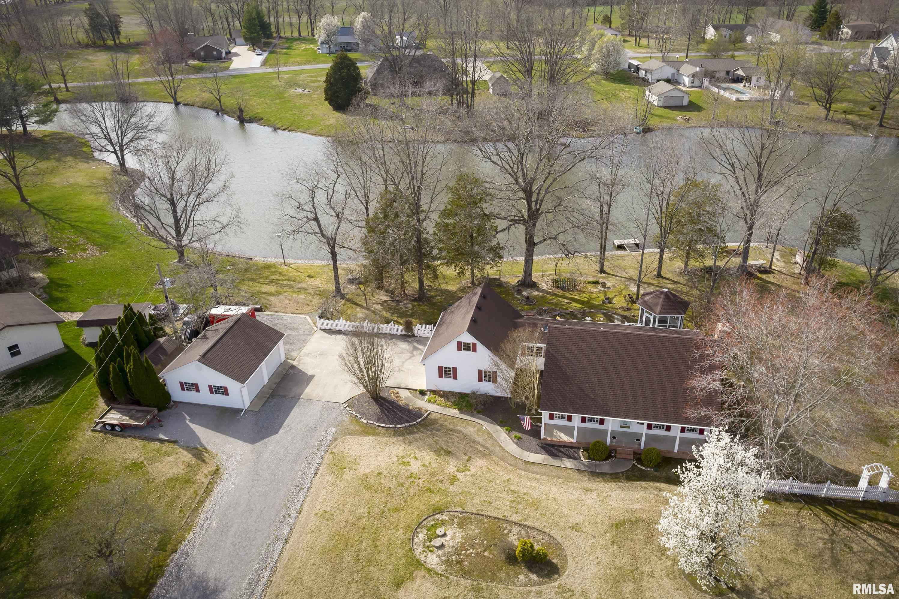 12040 Deer Run Road Marion, IL 62959 - Photo 3 of 36 Gallery Image 3