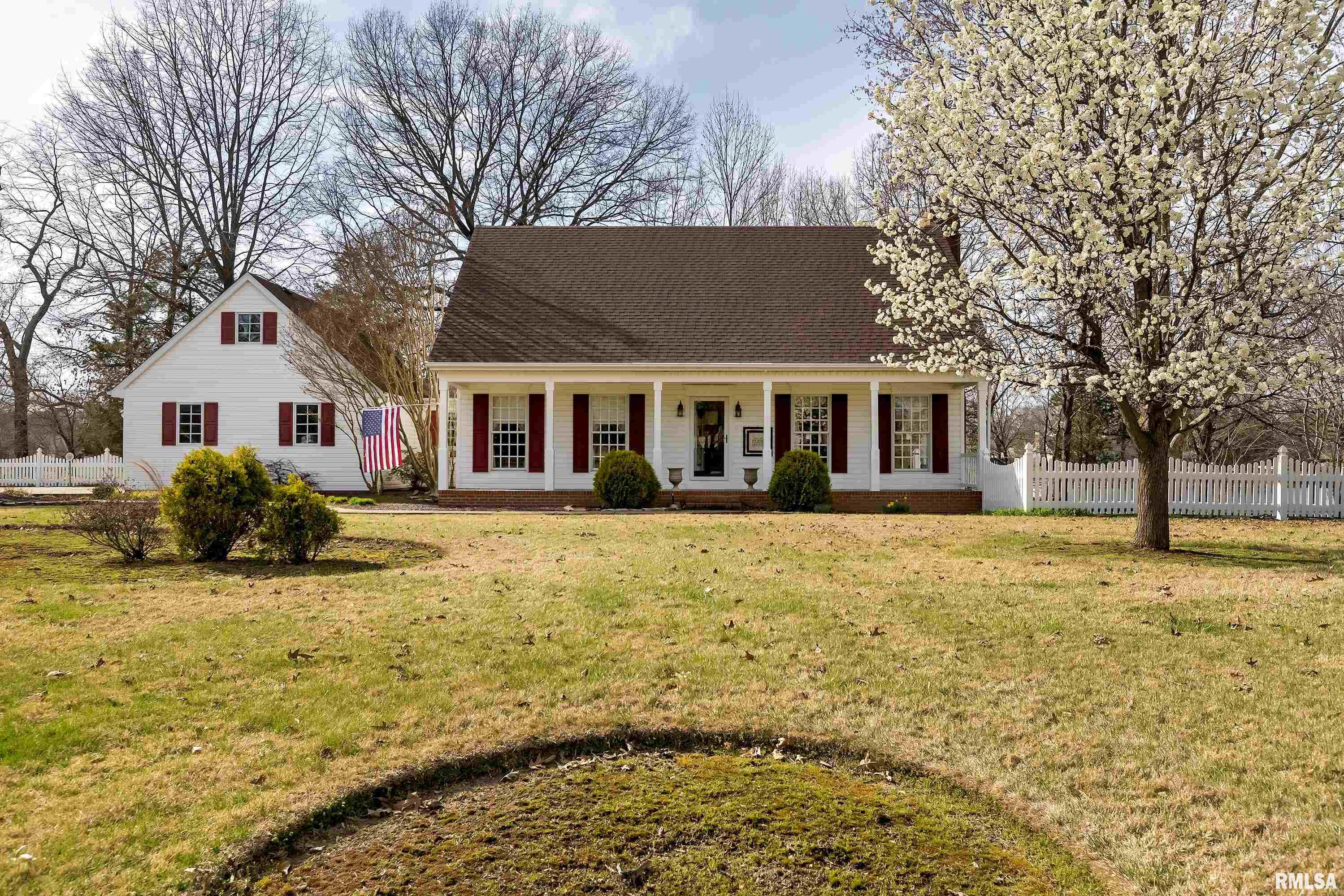 12040 Deer Run Road Marion, IL 62959 - Photo 4 of 36 Gallery Image 4