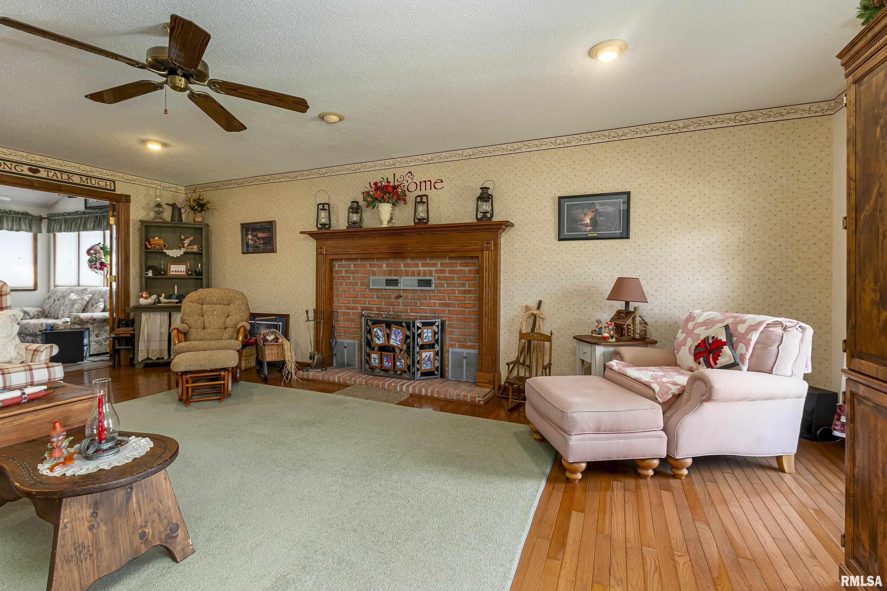12040 Deer Run Road Marion, IL 62959 - Photo 6 of 36 Gallery Image 6