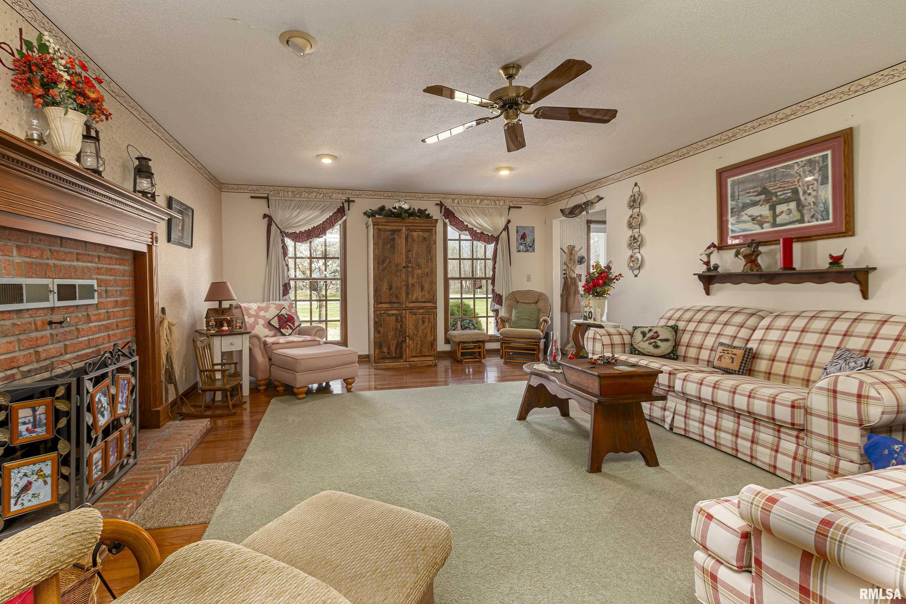 12040 Deer Run Road Marion, IL 62959 - Photo 7 of 36 Gallery Image 7