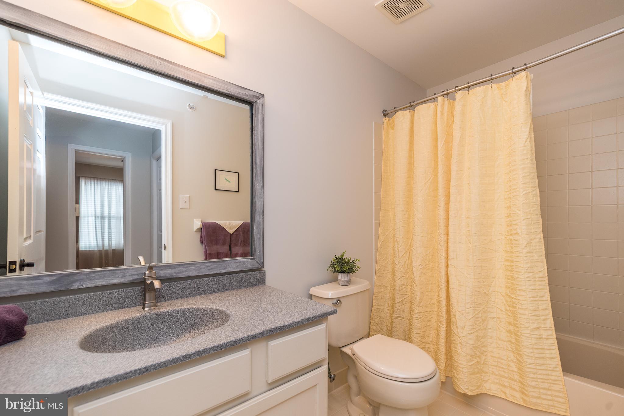1471 Sweetbriar Drive Jamison, PA 18929 - Photo 24 of 35 Hall Bathroom