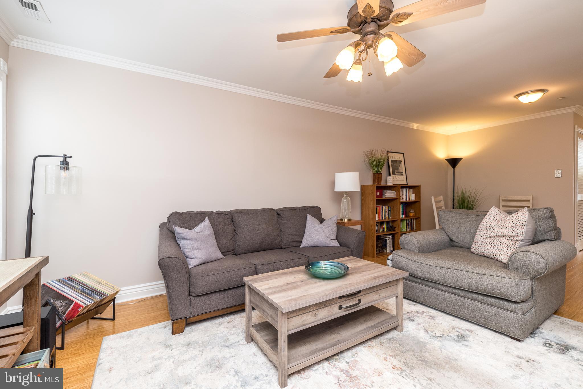 1471 Sweetbriar Drive Jamison, PA 18929 - Photo 8 of 35 Living Room
