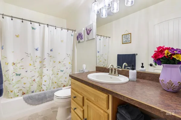 $658,000 | 560 Riverview Drive, Gooding, ID 83330