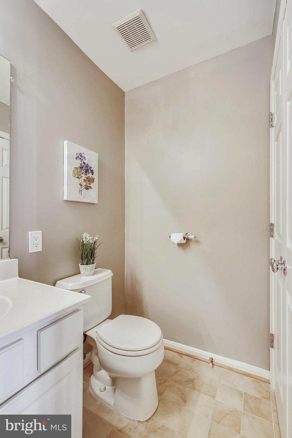 12157 Amber Ridge Circle Germantown, MD 20876 - Photo 25 of 36 Primary Bath