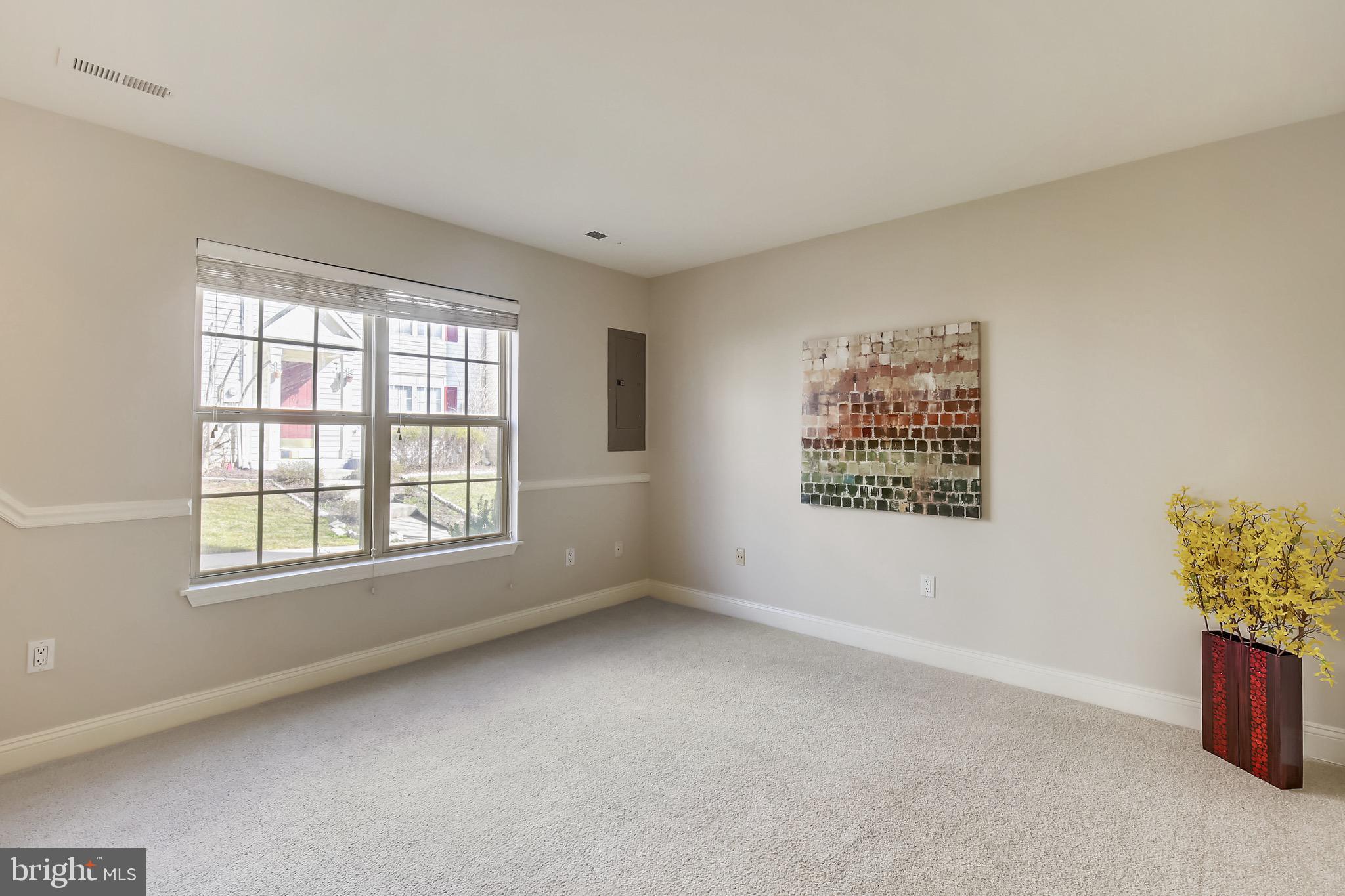 12157 Amber Ridge Circle Germantown, MD 20876 - Photo 6 of 36 Living room or Office