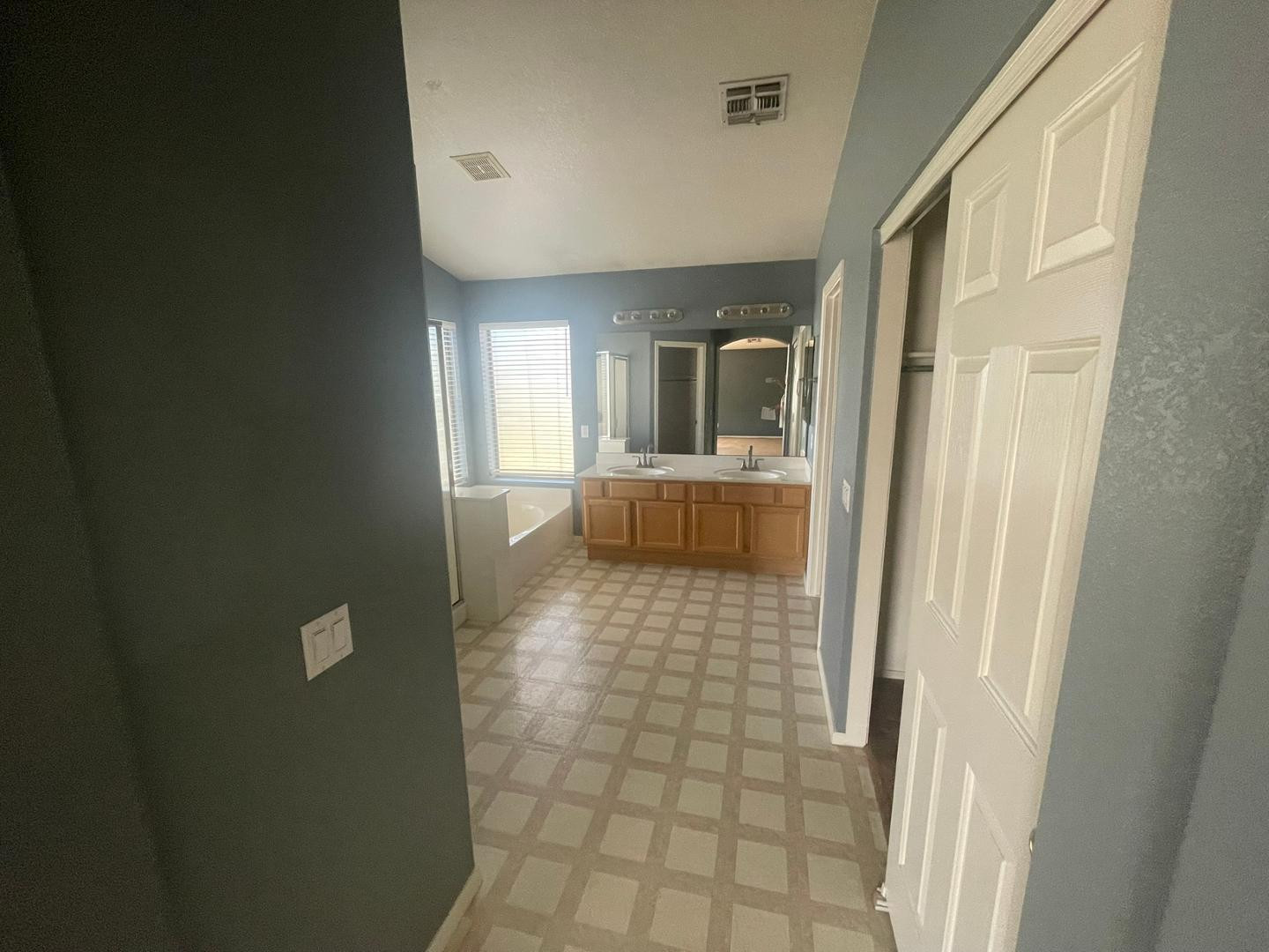 1053 West Bruce Avenue Gilbert, AZ 85233 - Photo 15 of 18 Photo #15