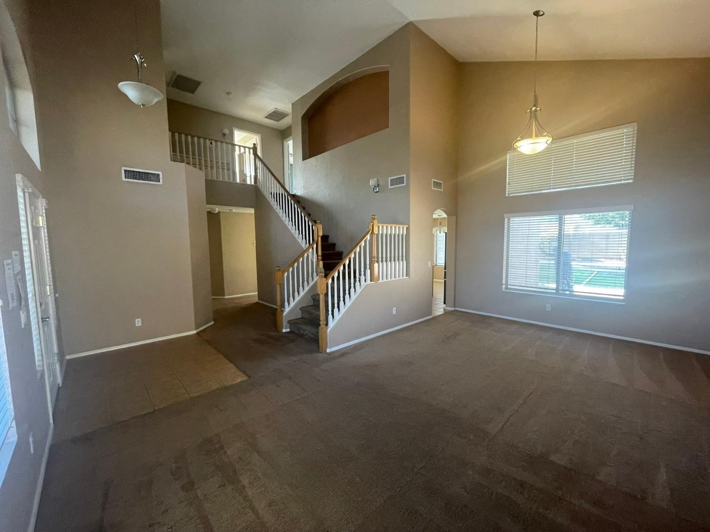 1053 West Bruce Avenue Gilbert, AZ 85233 - Photo 3 of 18 Photo #3