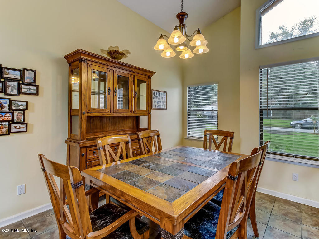 5335 Raccoon Ridge Court Jacksonville, FL 32258 - Photo 5 of 32 5335 Raccoon Ridge Ct-008-12-Dining Room