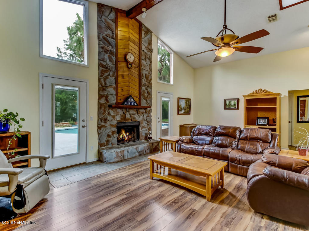 5335 Raccoon Ridge Court Jacksonville, FL 32258 - Photo 7 of 32 5335 Raccoon Ridge Ct-011-27-Living Room
