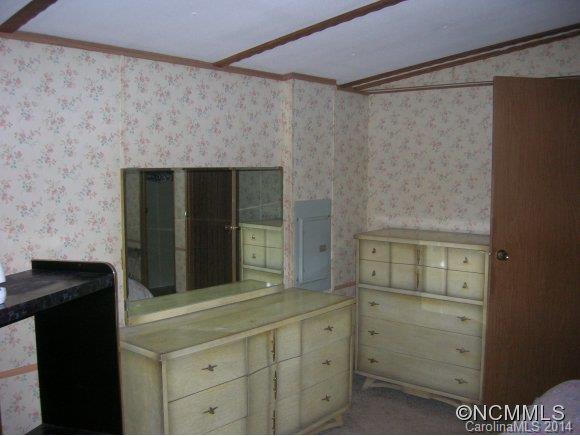 176 Clements Circle Rutherfordton, NC 28139 - Photo 12 of 23 Gallery Image 12
