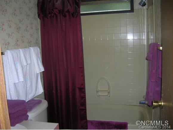 176 Clements Circle Rutherfordton, NC 28139 - Photo 8 of 23 Gallery Image 8