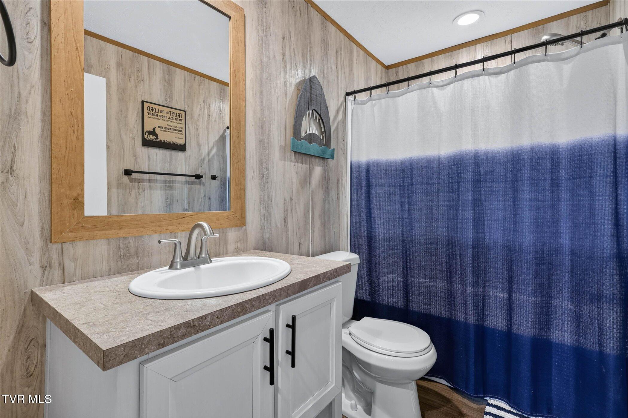 110 Maxine Road Fall Branch, TN 37656 - Photo 23 of 38 23-110-Maxine-Rd-WindowStill-Photography
