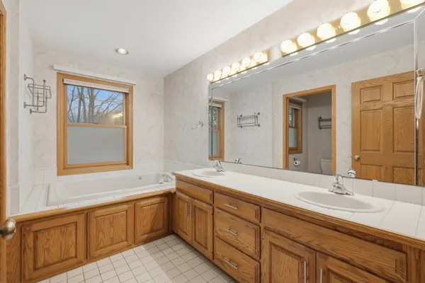 $749,900 | 5948 Woods Edge Road, Fitchburg, WI 53711