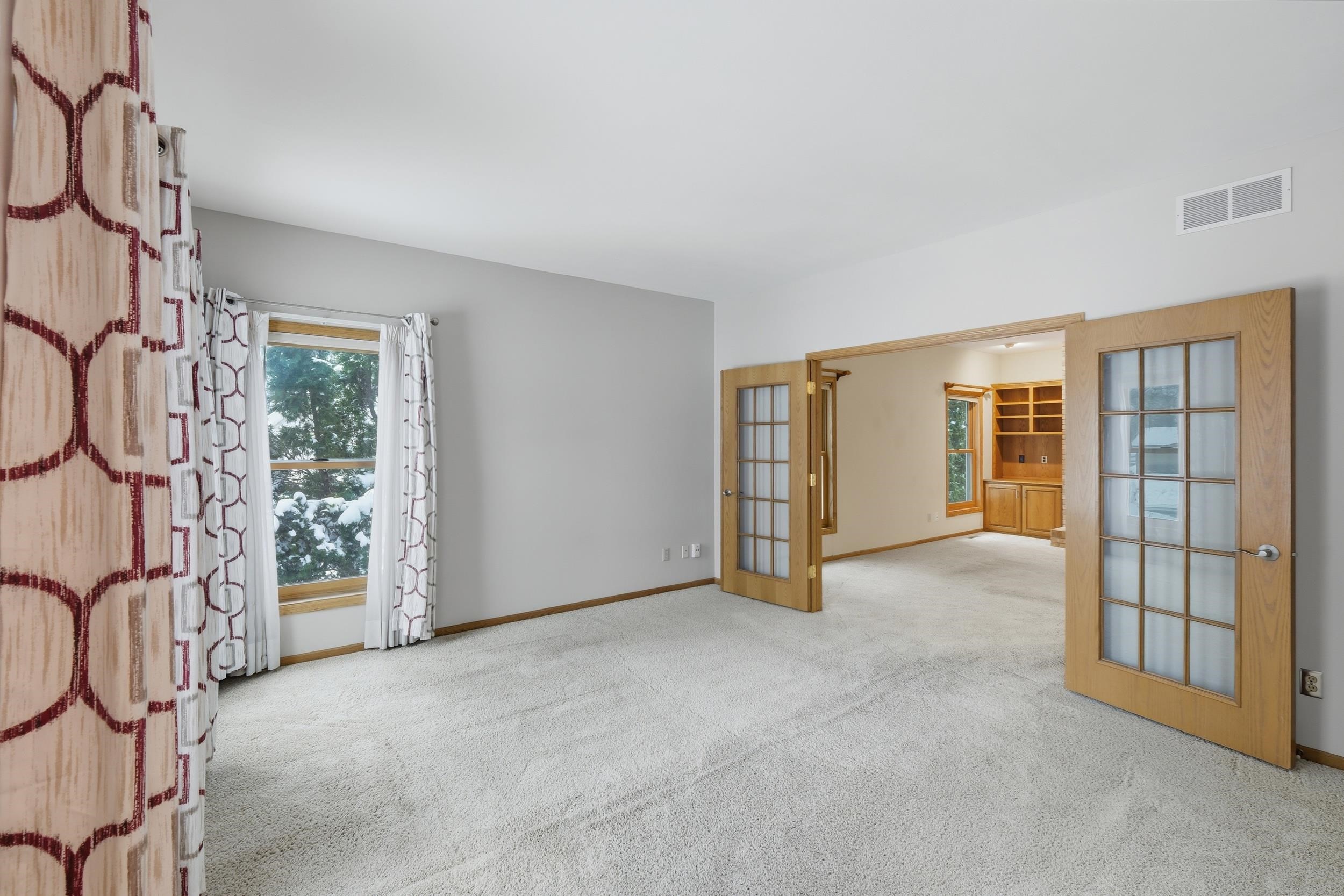 5948 Woods Edge Road Fitchburg, WI 53711 - Photo 5 of 53