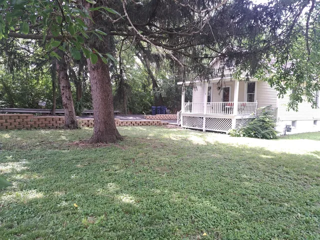 $320,000 | 4610 Dumoulin Avenue, Lisle, IL 60532